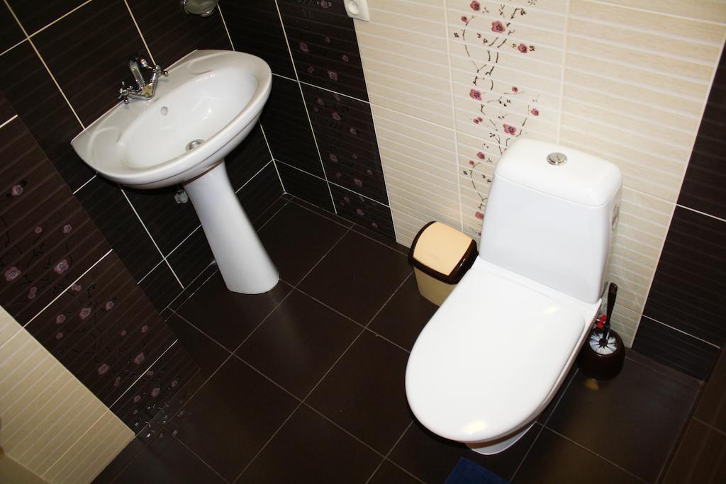 Vesela Bdzhilka Hotel Sumy Quarto foto